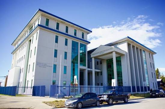 Persona citada a declarar como imputado ante Fiscalía o PDI en Punta Arenas